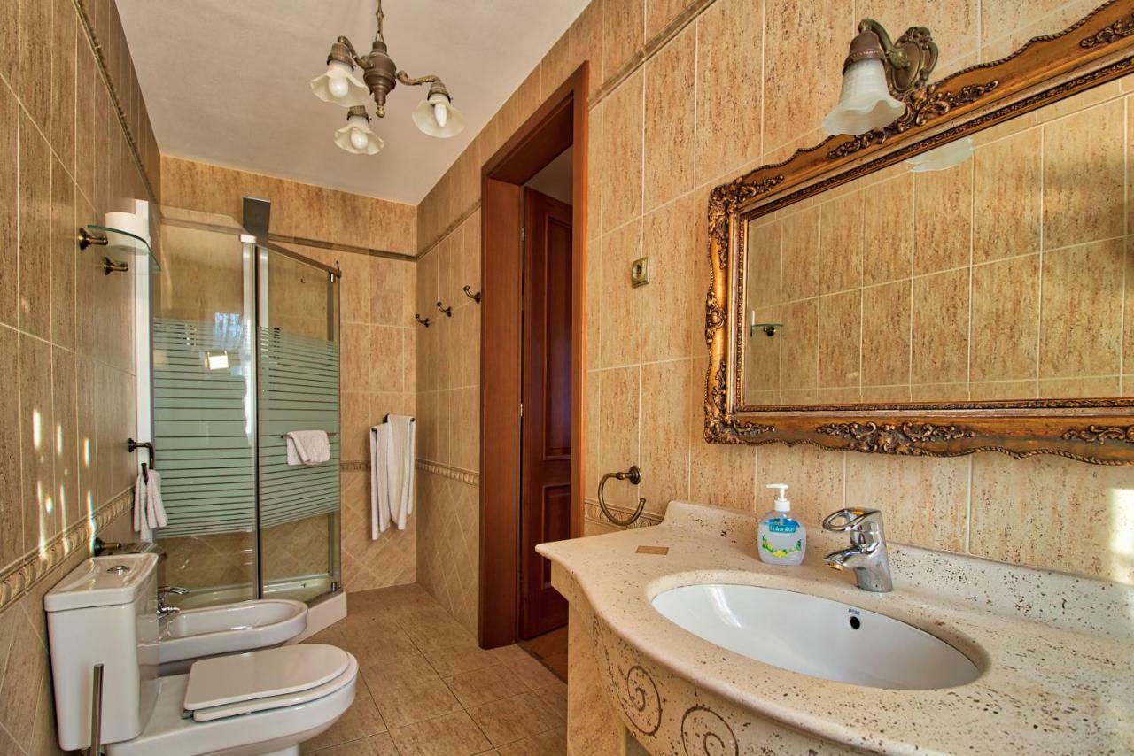 Palazzo Wellness Villa Eger Buitenkant foto