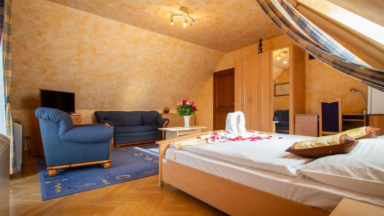 Palazzo Wellness Villa Eger Buitenkant foto
